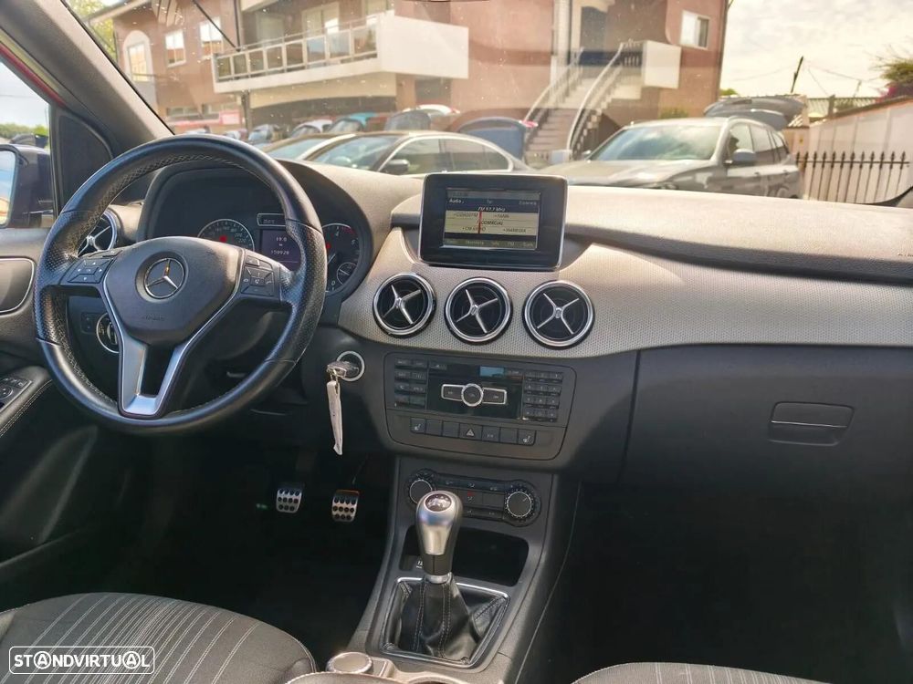 Mercedes-Benz B 200 CDI BlueEFFICIENCY - 24