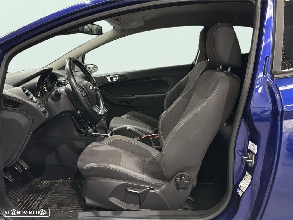 Ford Fiesta - 13