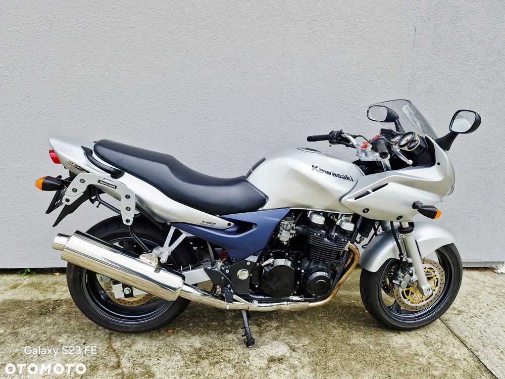 Kawasaki ZR - 18