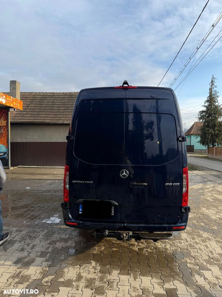 Mercedes-Benz Sprinter - 3