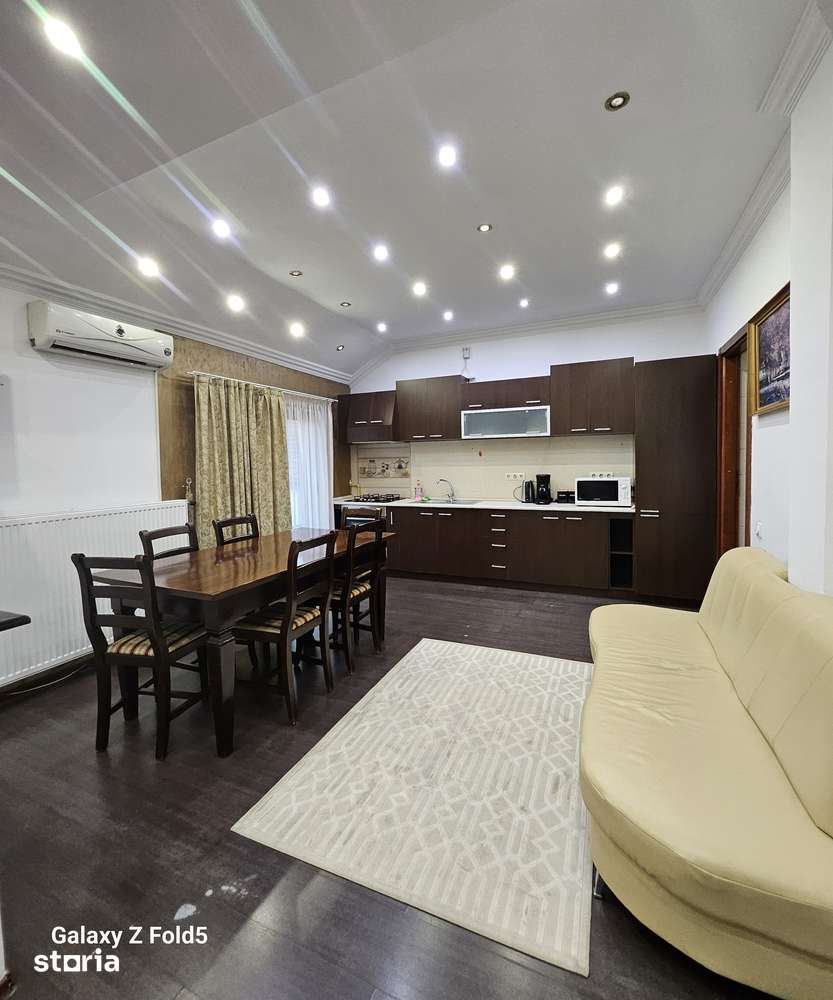 Casa tip townhouse, ideala pentru studenți / familie/ firme — fotografia 1
