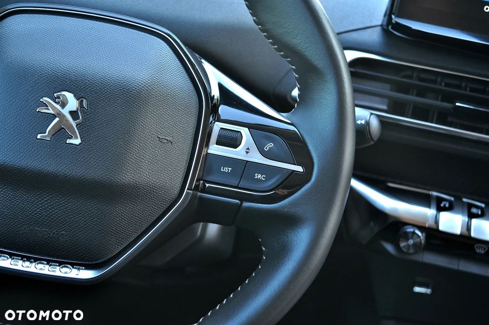 Peugeot 3008 BlueHDi 130 Stop & Start Allure Business-Paket - 24