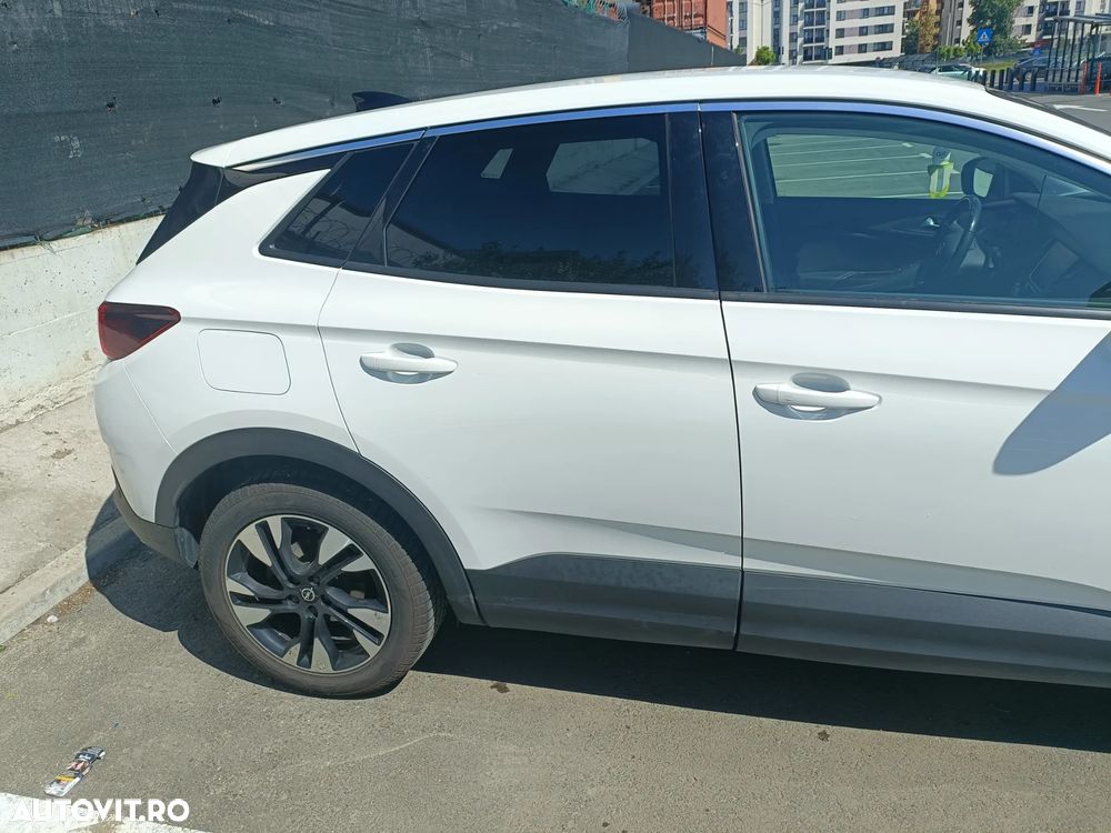 Opel Grandland X 1.2 Turbo START/STOP Aut. Ultimate - 4