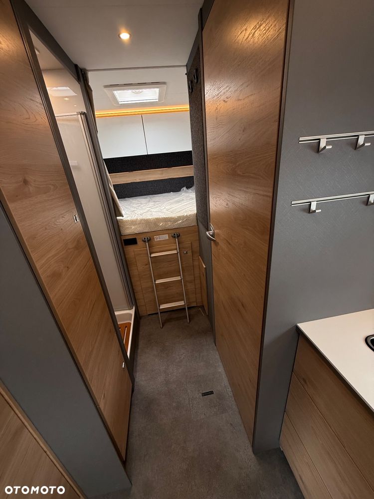 Dethleffs Family XL - 38