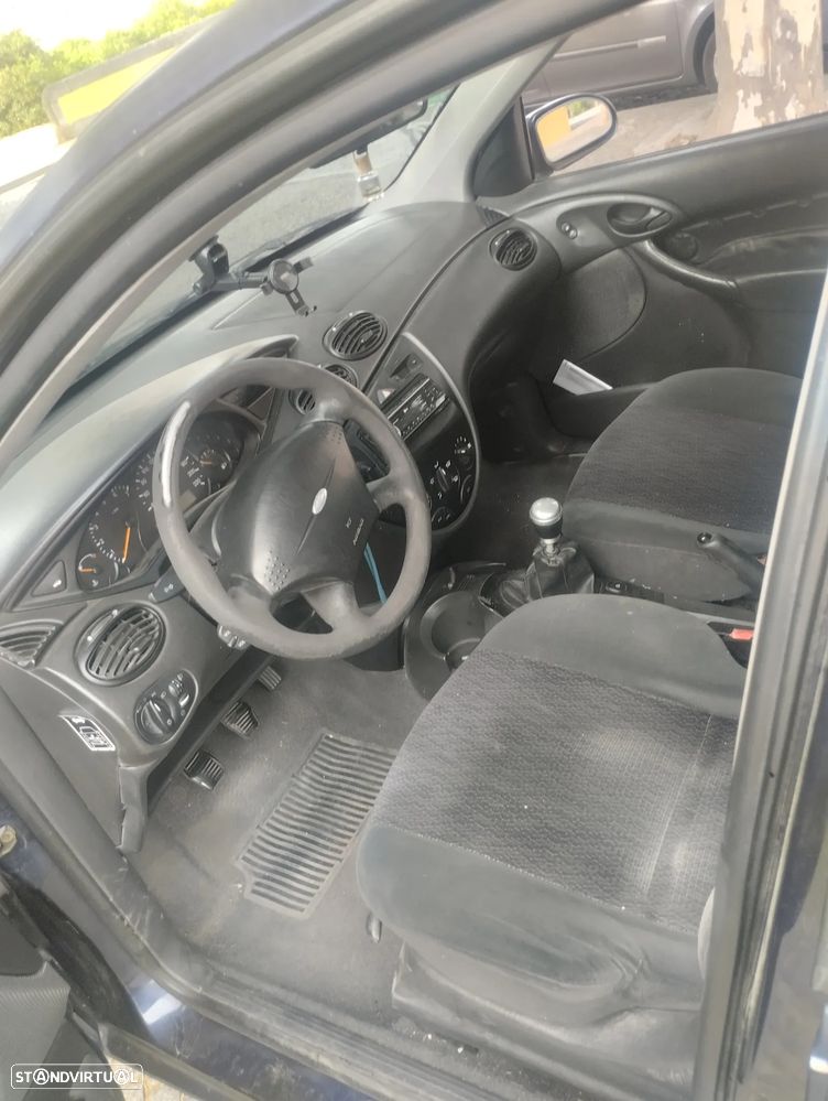 Ford Focus 1.6 Ambiente - 5
