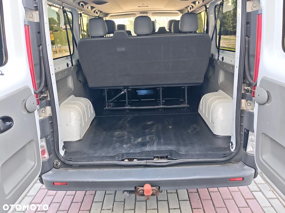 Opel Vivaro - 17