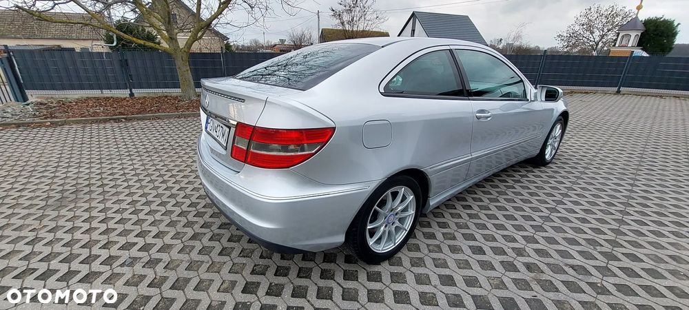 Mercedes-Benz CLC - 24