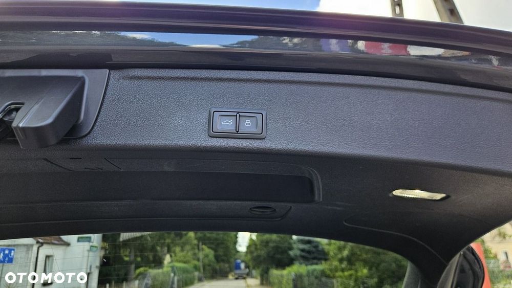 Audi A4 Avant 2.0 TDI DPF clean diesel quattro S tronic Ambiente - 20