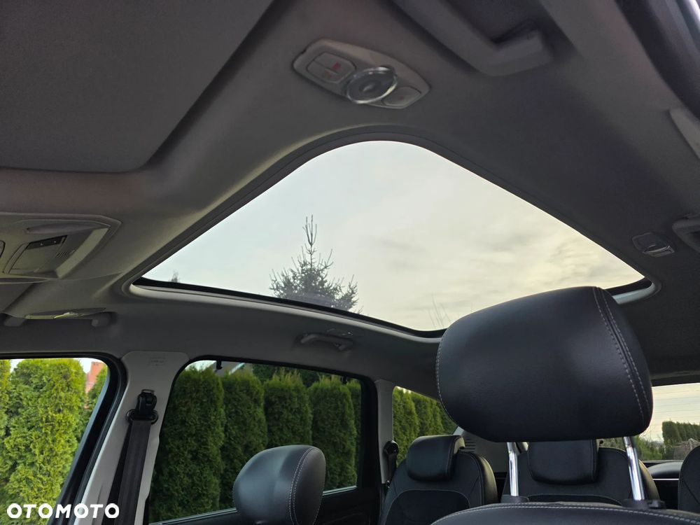 Ford S-Max 2.0 TDCi Titanium - 27