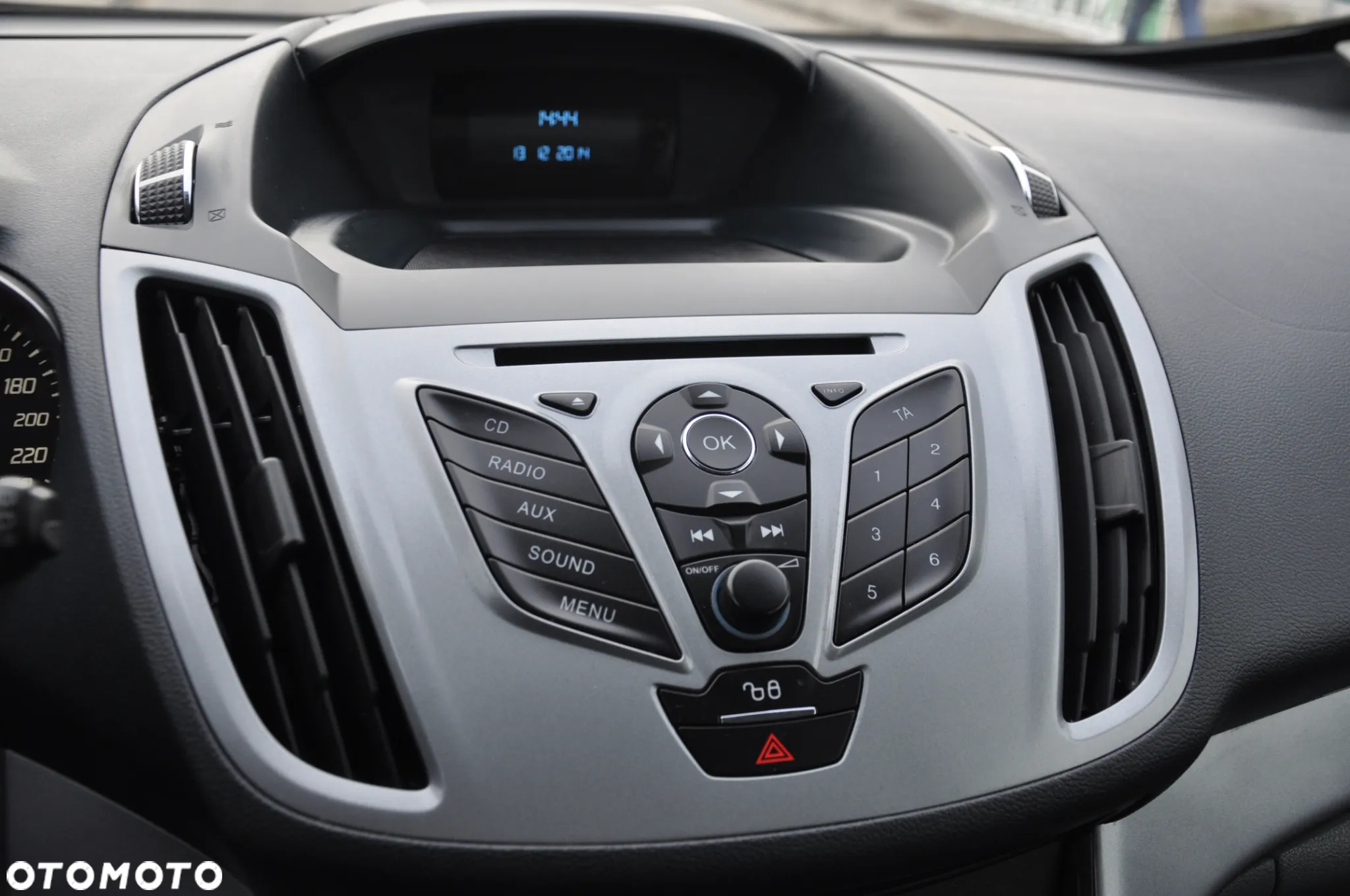 Ford Grand C-MAX 2.0 TDCi Champions Edition - 9