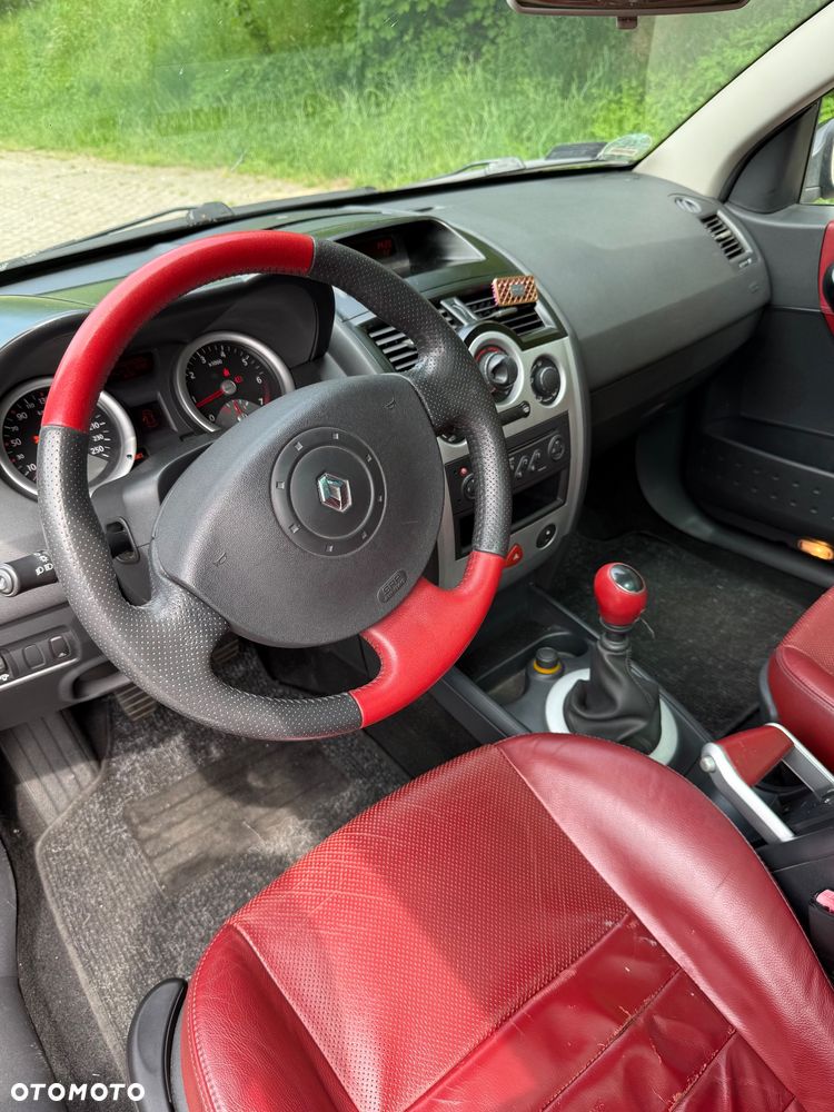Renault Megane - 24