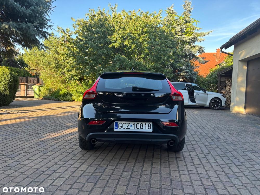 Volvo V40 D4 Momentum - 2
