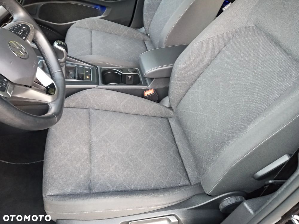 Volkswagen Golf 2.0 TDI Life - 28