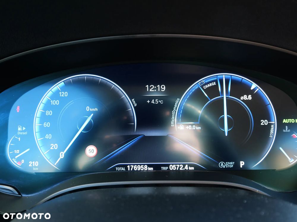 BMW Seria 5 520d xDrive Sport Line sport - 29