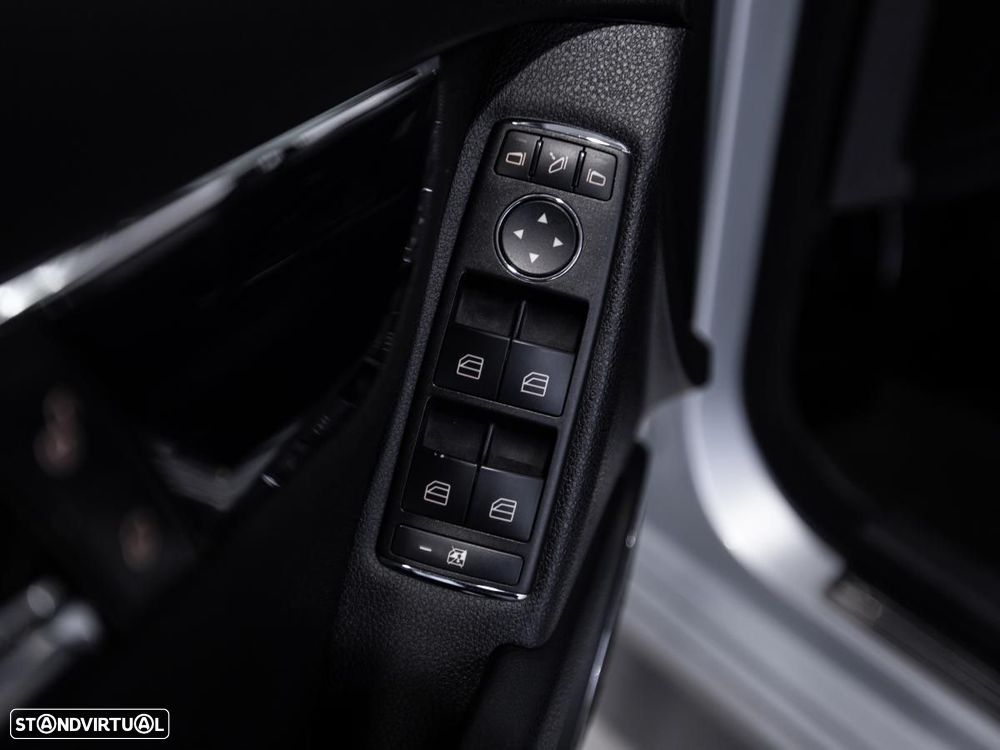 Mercedes-Benz C 220 - 13