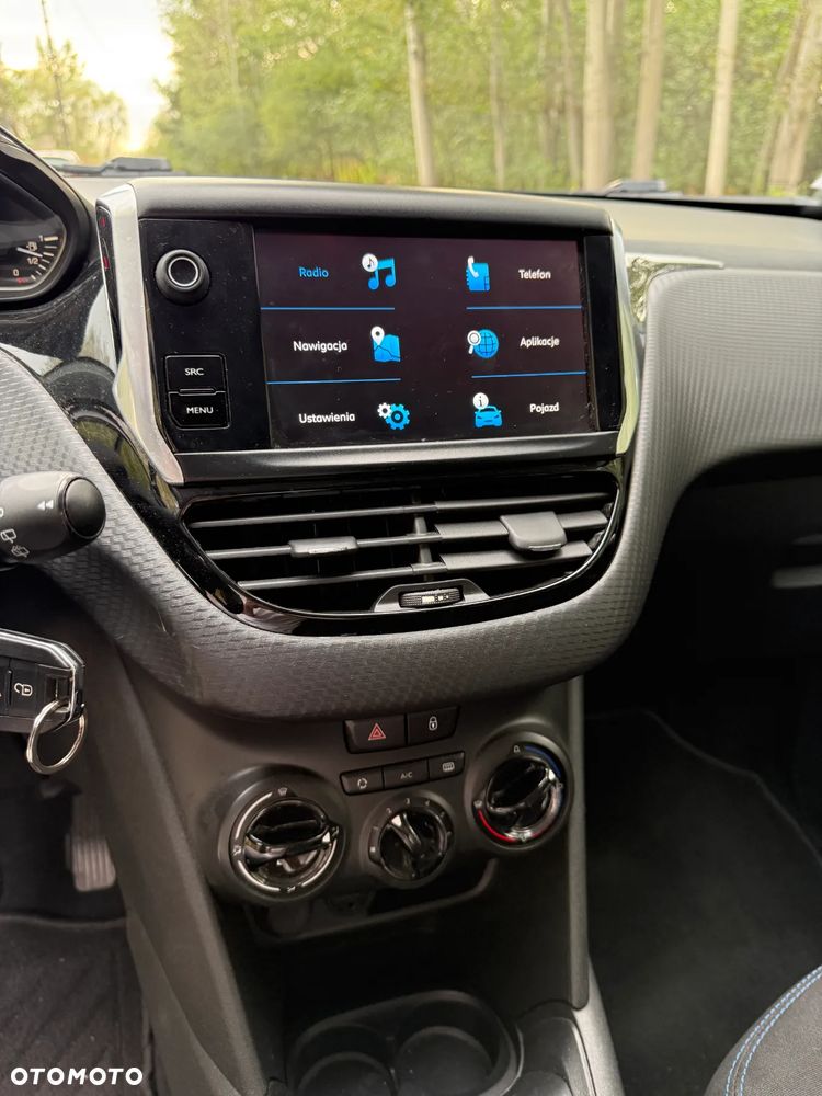 Peugeot 208 1.2 PureTech Style - 19