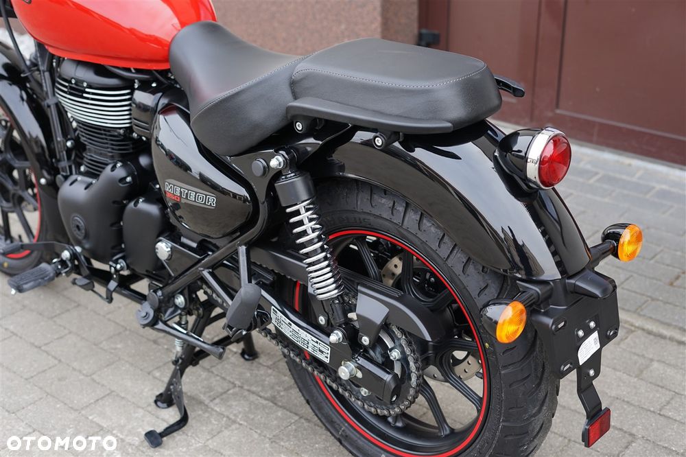 Royal Enfield Meteor - 24