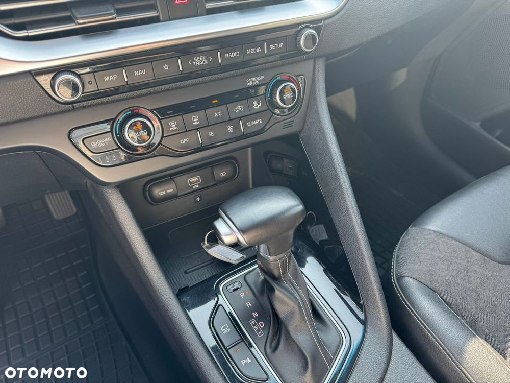 Kia Niro 1.6 GDI Hybrid Business Line - 15