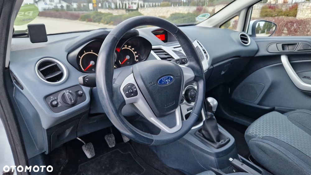 Ford Fiesta 1.6 Ti-VCT Sport - 24