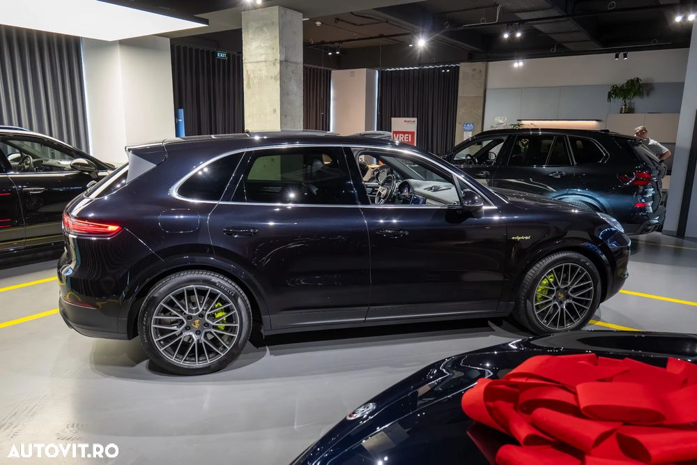 Porsche Cayenne S E-Hybrid Platinum Edition - 16