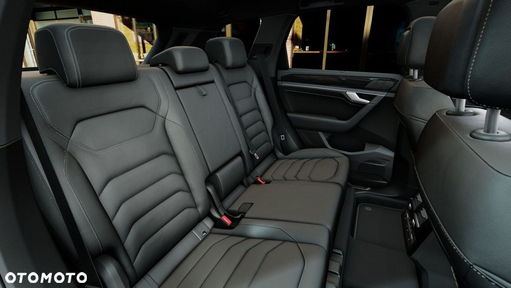 Volkswagen Touareg - 16