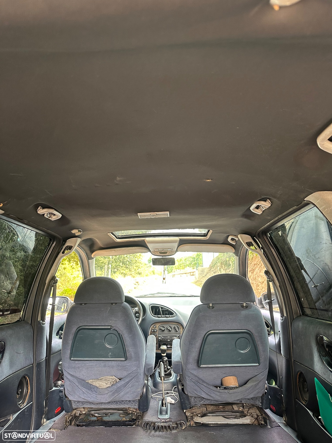 Ford Galaxy 1.9 TDi GLX - 11