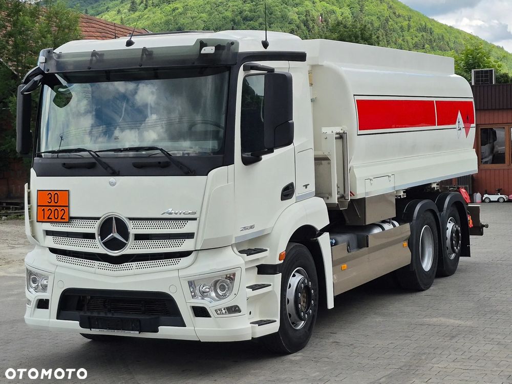 Mercedes-Benz AUTOCYSTERNA ANTOS - 2