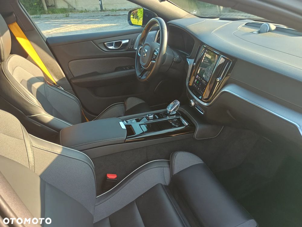 Volvo V60 - 40