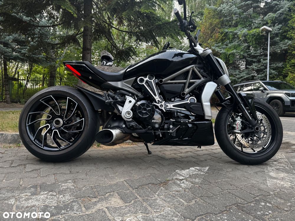 Ducati Diavel - 2