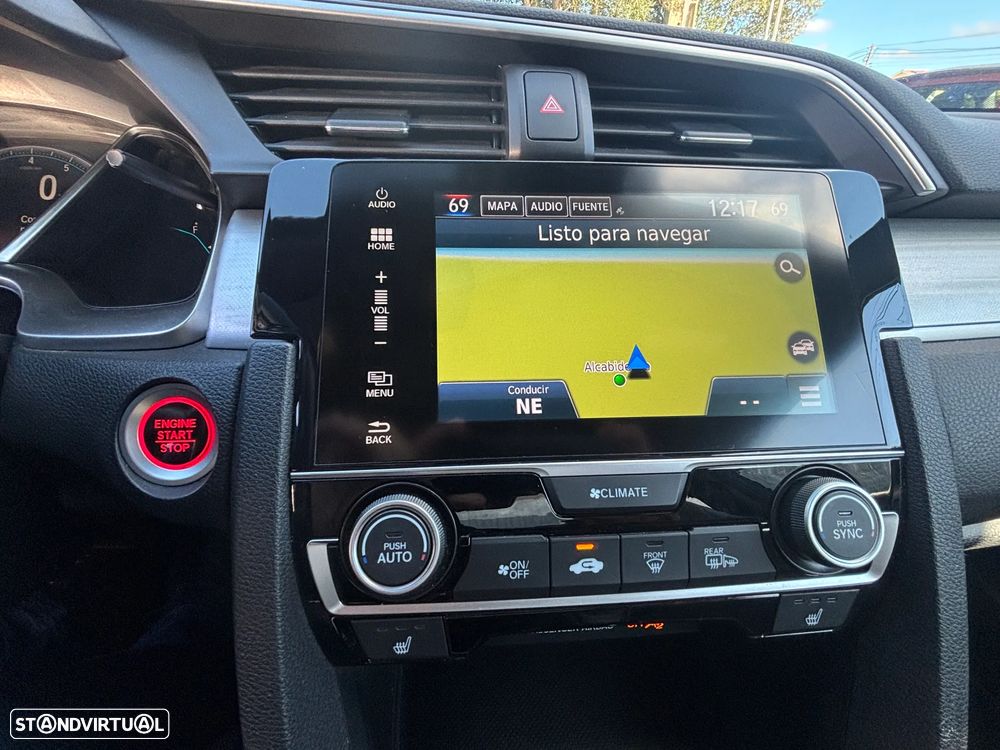 Honda Civic 1.5 i-VTEC Turbo CVT Executive - 11