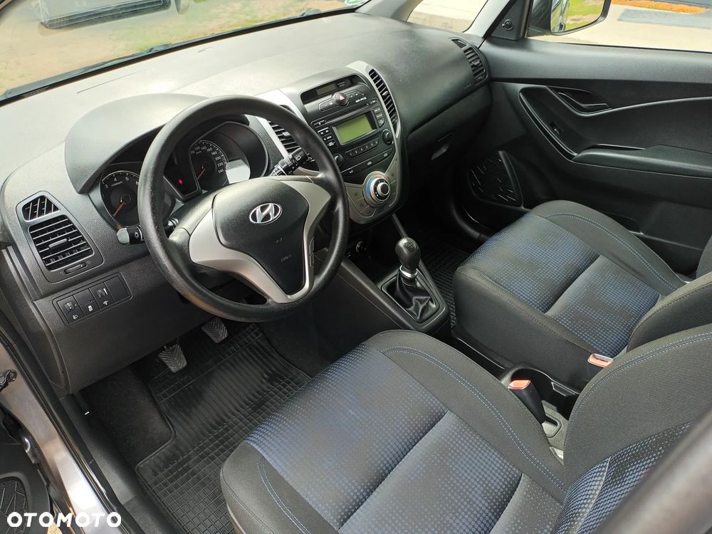 Hyundai ix20 1.4 Premium - 21
