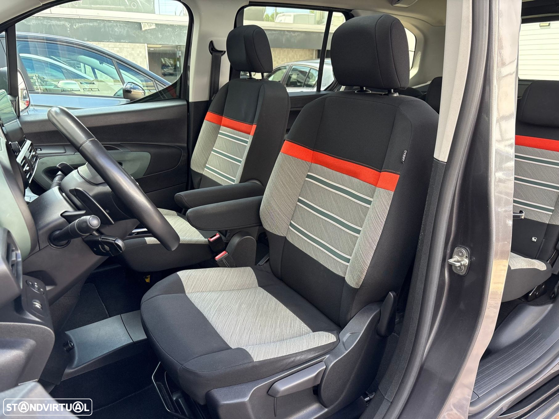 Citroën Berlingo 1.5 BlueHDi M Shine EAT8 Grip Control - 11