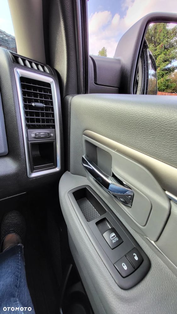 Dodge RAM 1500 4.7 4x4 - 19