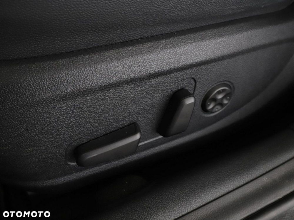 Kia Optima Plug-in Hybrid - 40