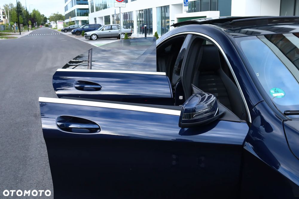 Mercedes-Benz CLA 180 7G-DCT Peak Edition - 15