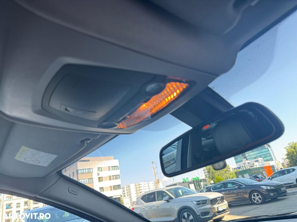 BMW Seria 5 518d Aut. Luxury Line - 15