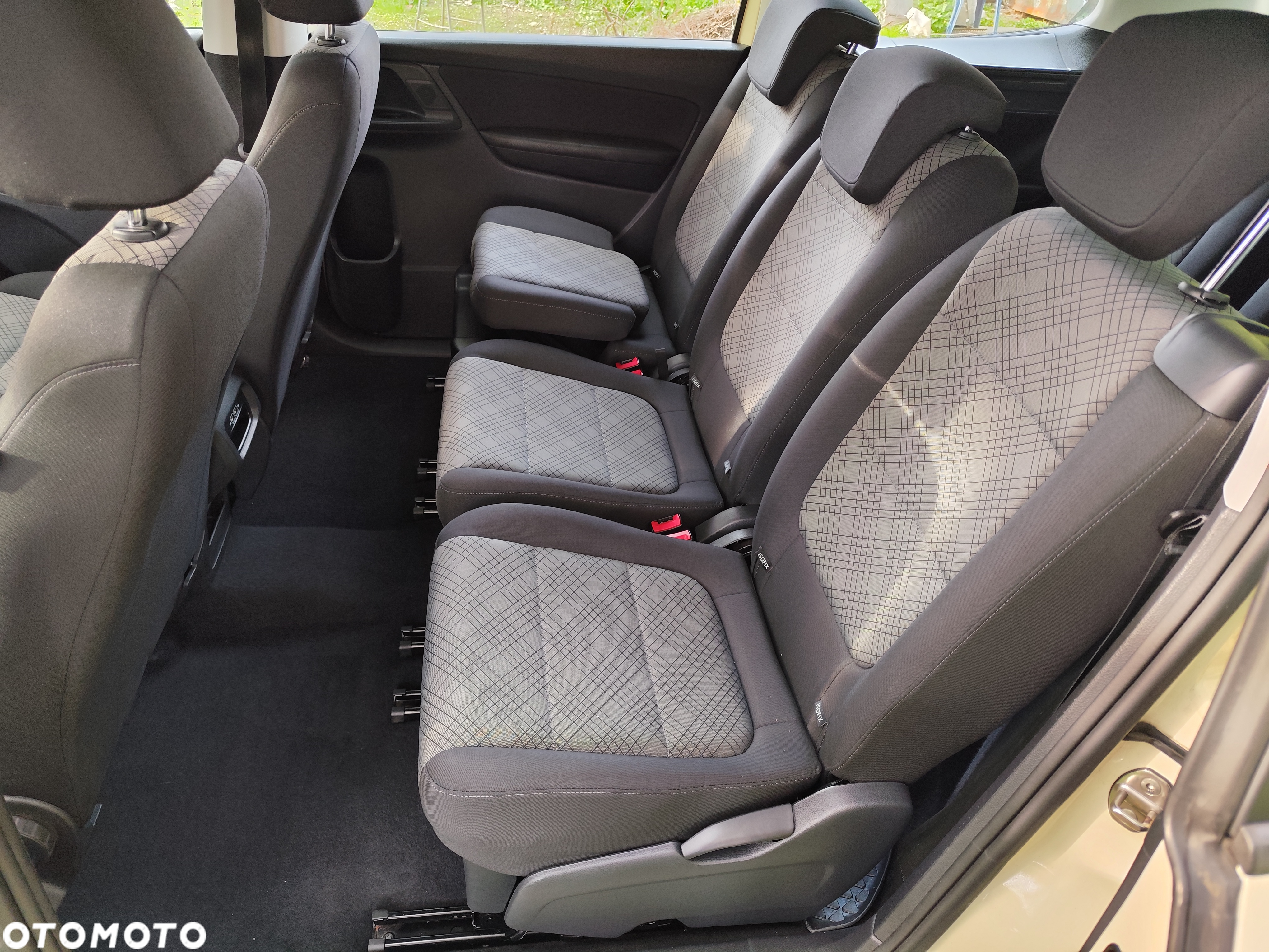 Volkswagen Sharan - 13