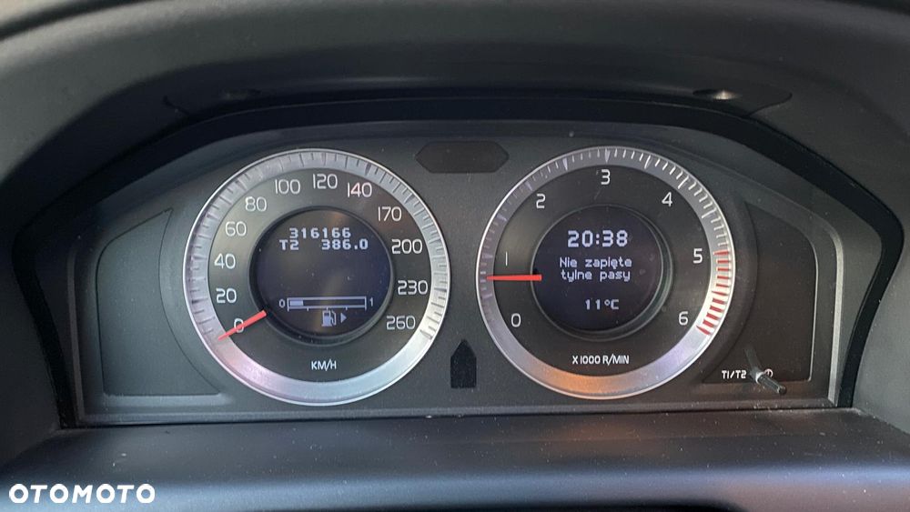 Volvo XC 60 D5 AWD RDesign - 17