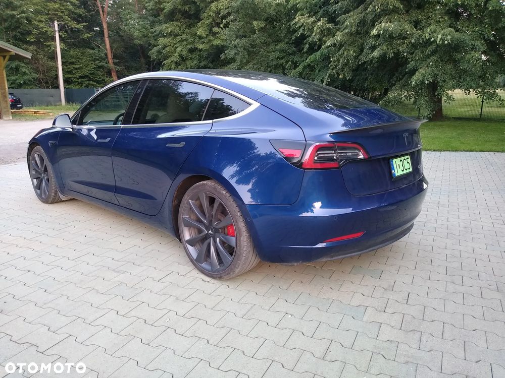 Tesla Model 3 ver-langstreckenbatterie-allradantrieb-dual-motor-performance - 5