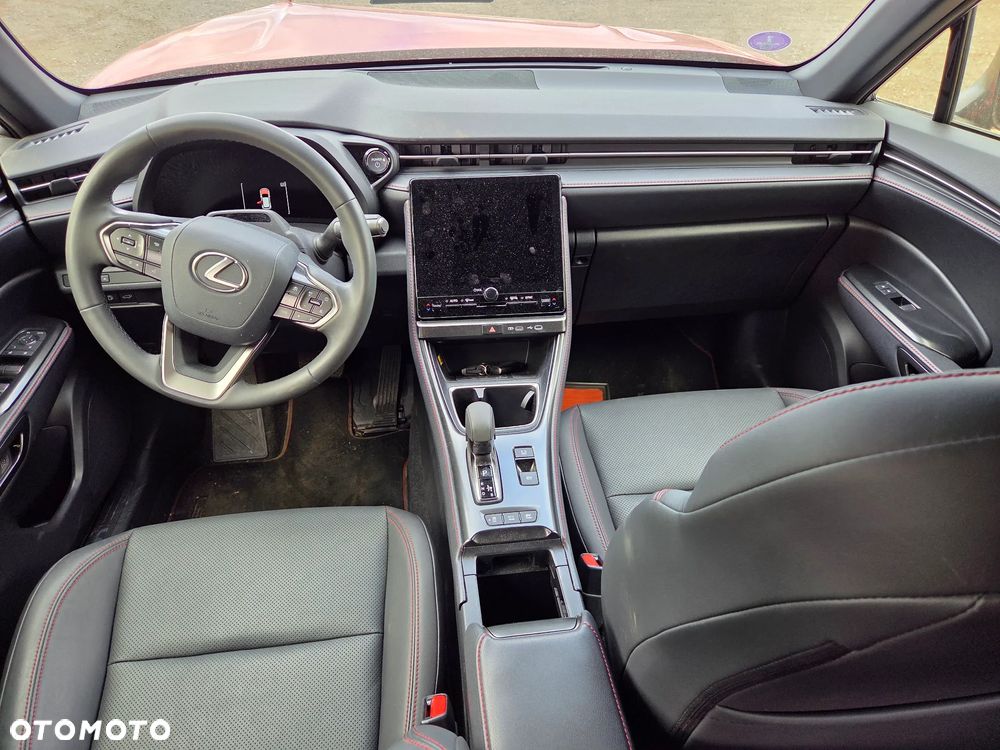 Lexus LBX FWD Emotion - 14