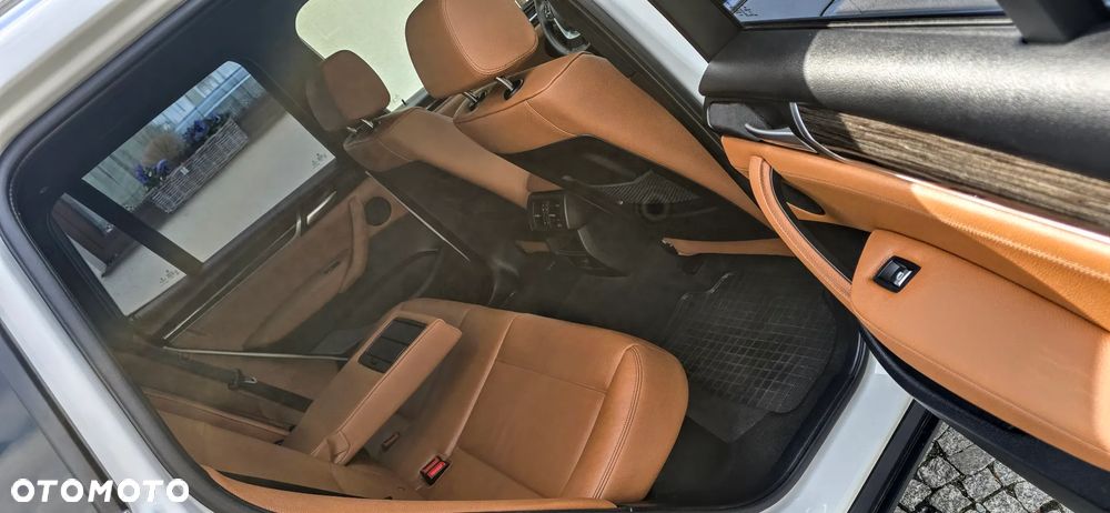 BMW X3 xDrive28i Sport - 16