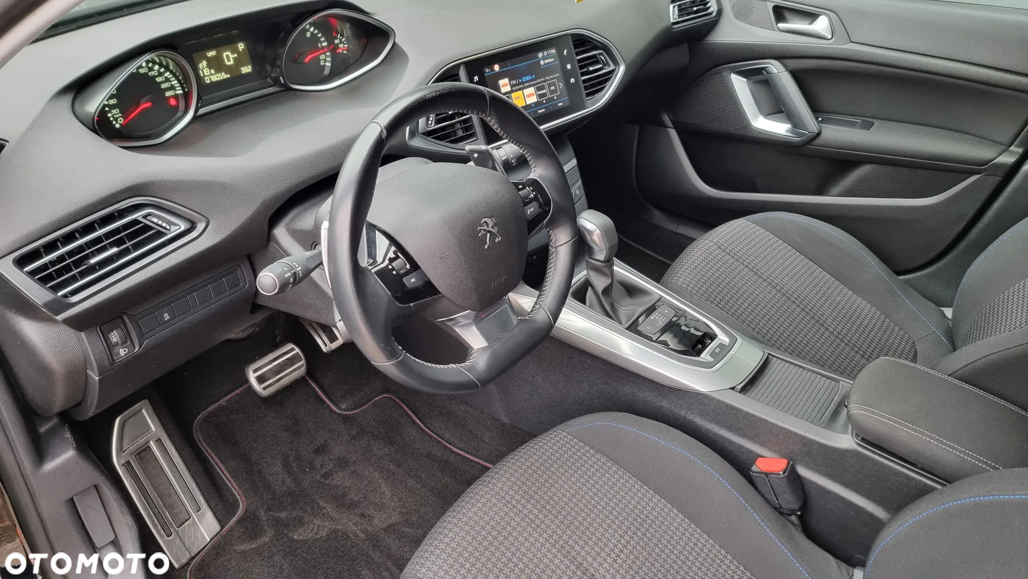 Peugeot 308 1.5 BlueHDi Allure S&S EAT8 - 32