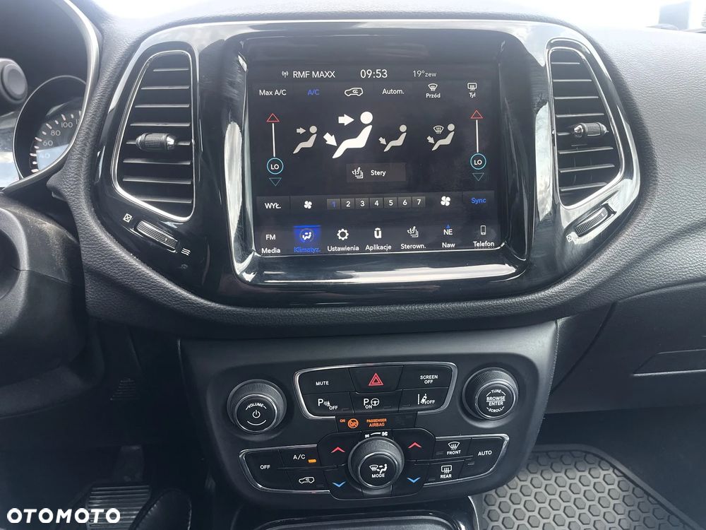 Jeep Compass - 17