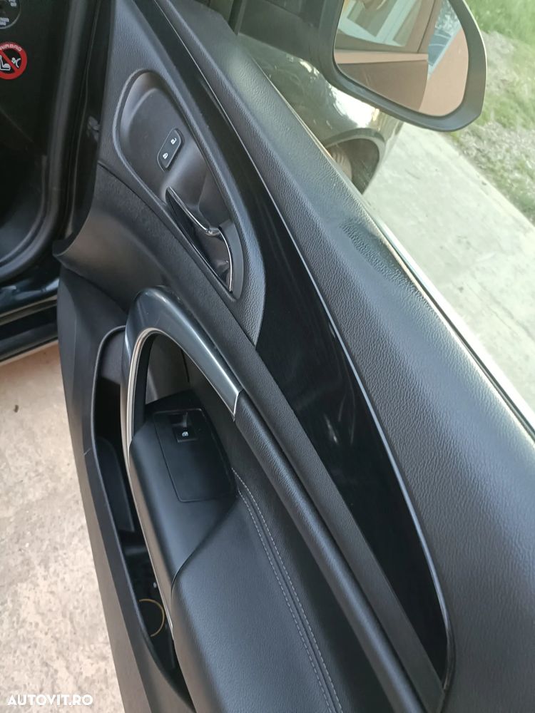 Opel Insignia 2.0 CDTi 4x4 Automatik Sport - 4