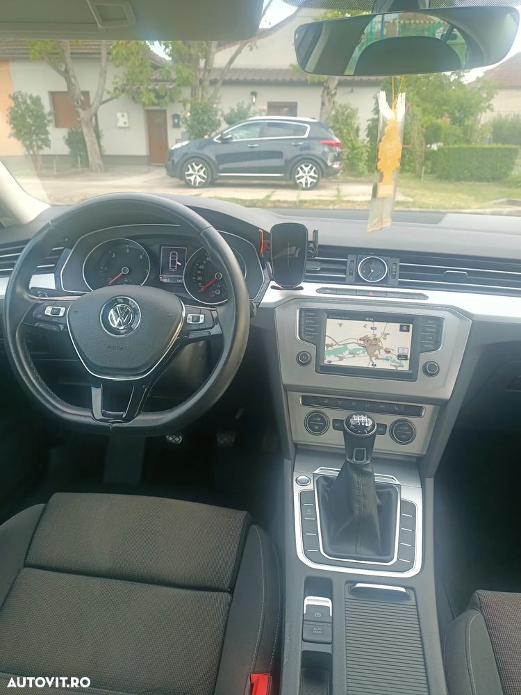 Volkswagen Passat - 6