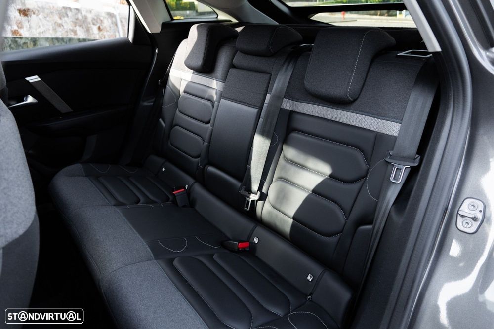 Citroën C4 1.2 PureTech Shine - 33