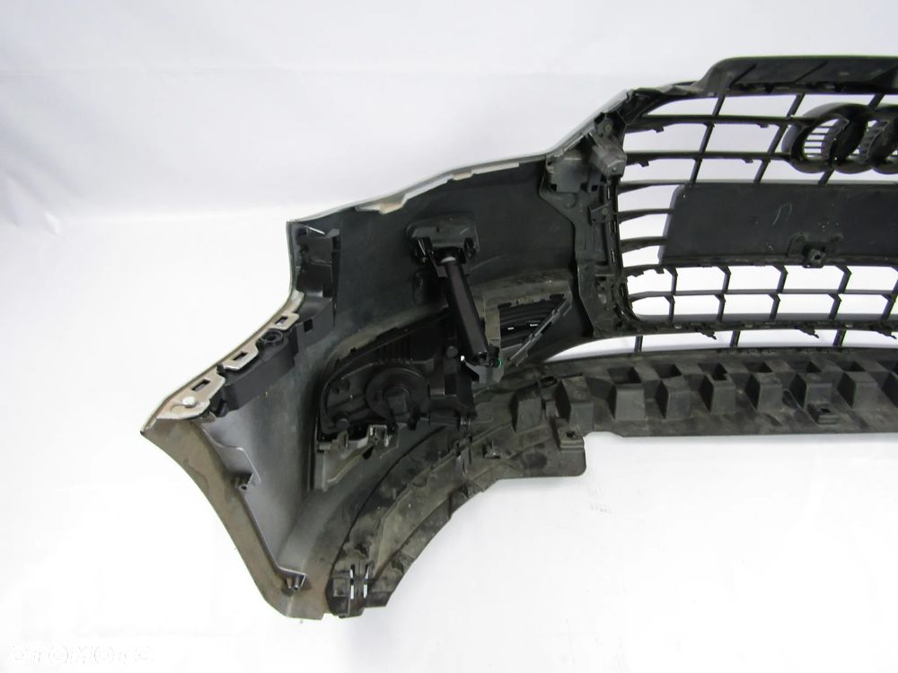 Zderzak przedni Audi A3 8V 12 - 16 Sprysk. Kod lakieru LA7R - 20