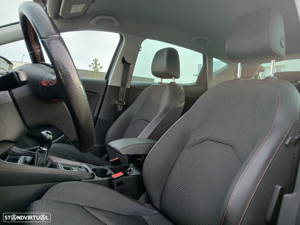 SEAT Leon 1.6 TDI FR S/S - 9