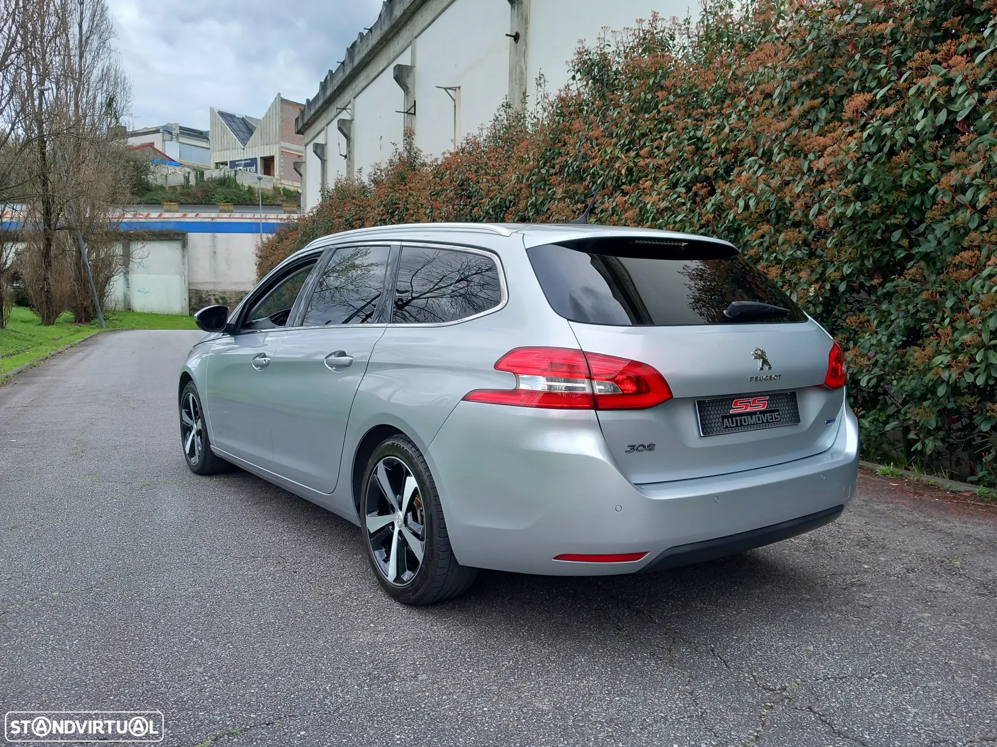 Peugeot 308 SW BlueHDi 150 EAT6 Stop & Start Allure - 3