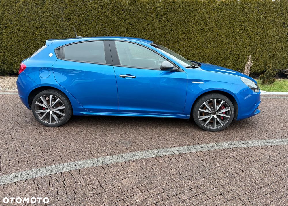 Alfa Romeo Giulietta - 2